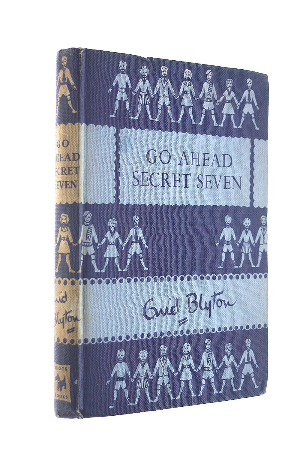 BLYTON, ENID; BRUNO KAY. [ILLUSTRATOR] - Go Ahead Secret Seven