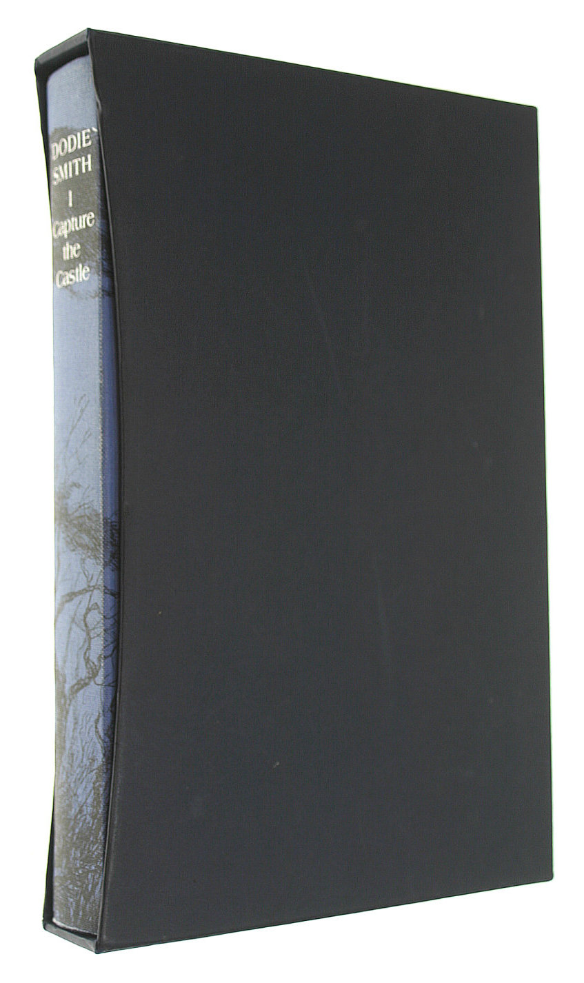 DODIE SMITH - I Capture the Castle. Folio Society